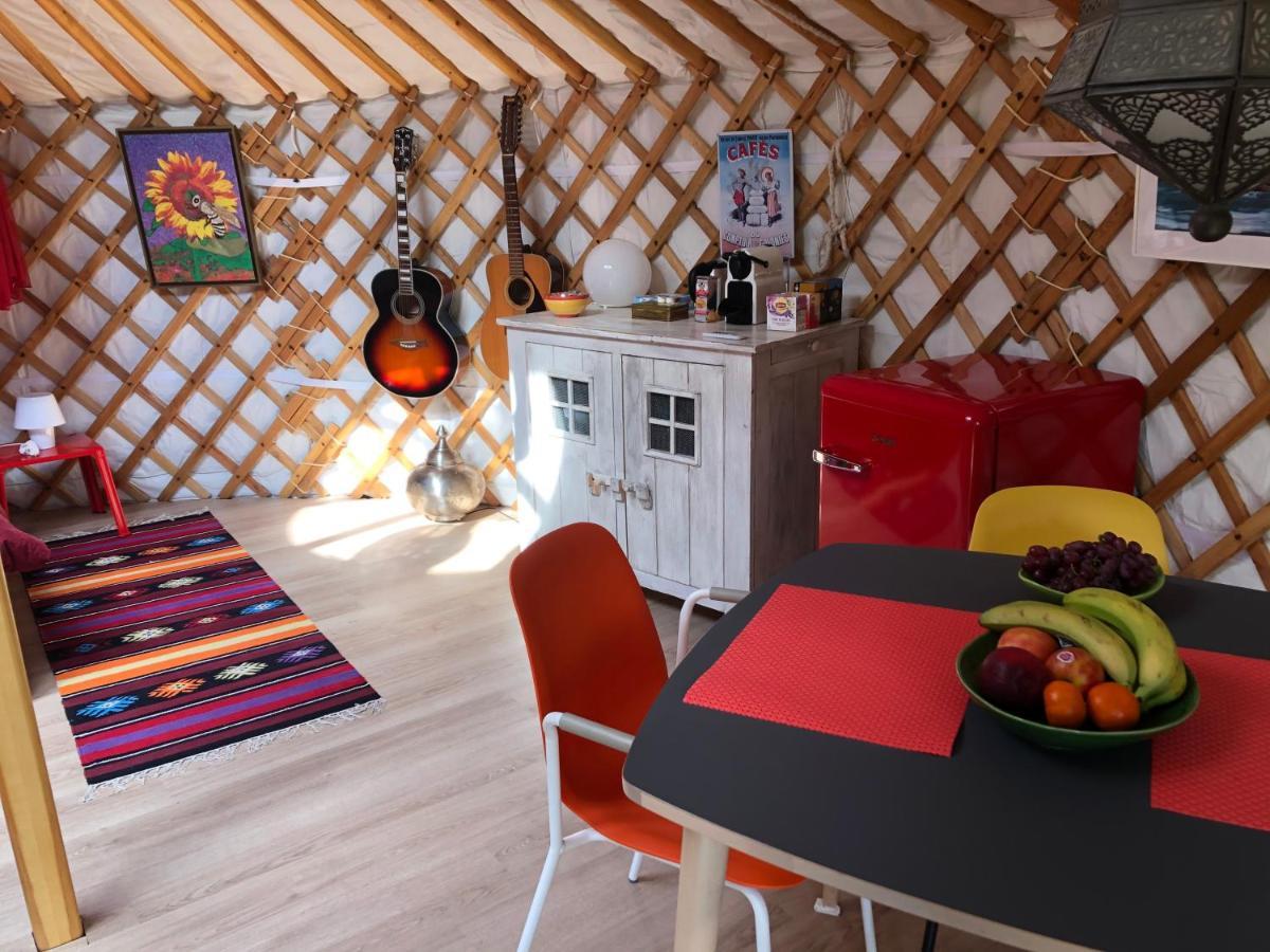 Overnachten In Een Luxe Yurt! Zonnemaire Eksteriør billede